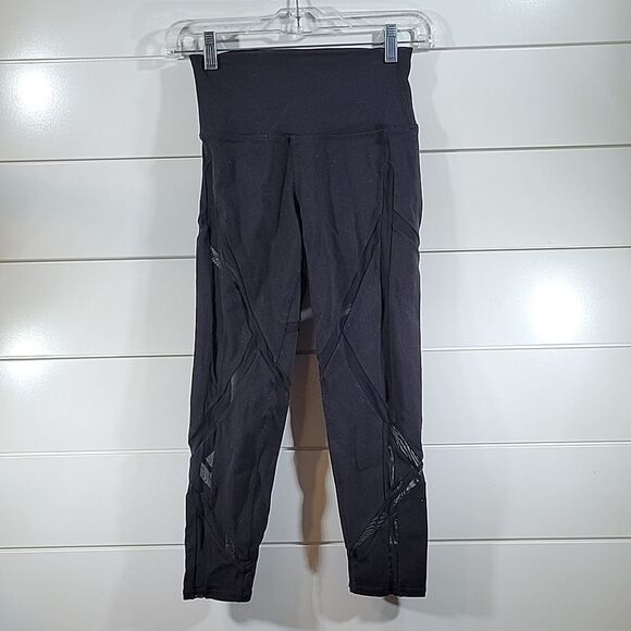 ALO Yoga Pants - Alo Cropped Leggings Mesh Leg Detail Black sz XS